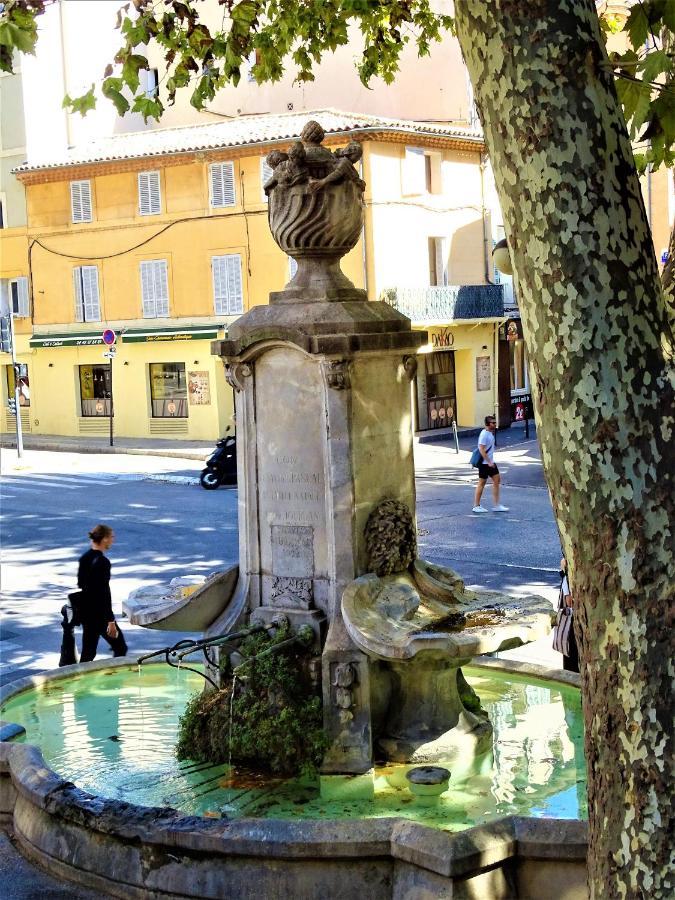 Blue Fountain Luxueux Studio Aix Centre Historique -Wifi-Smart Tv- Aix-en-Provence Eksteriør bilde